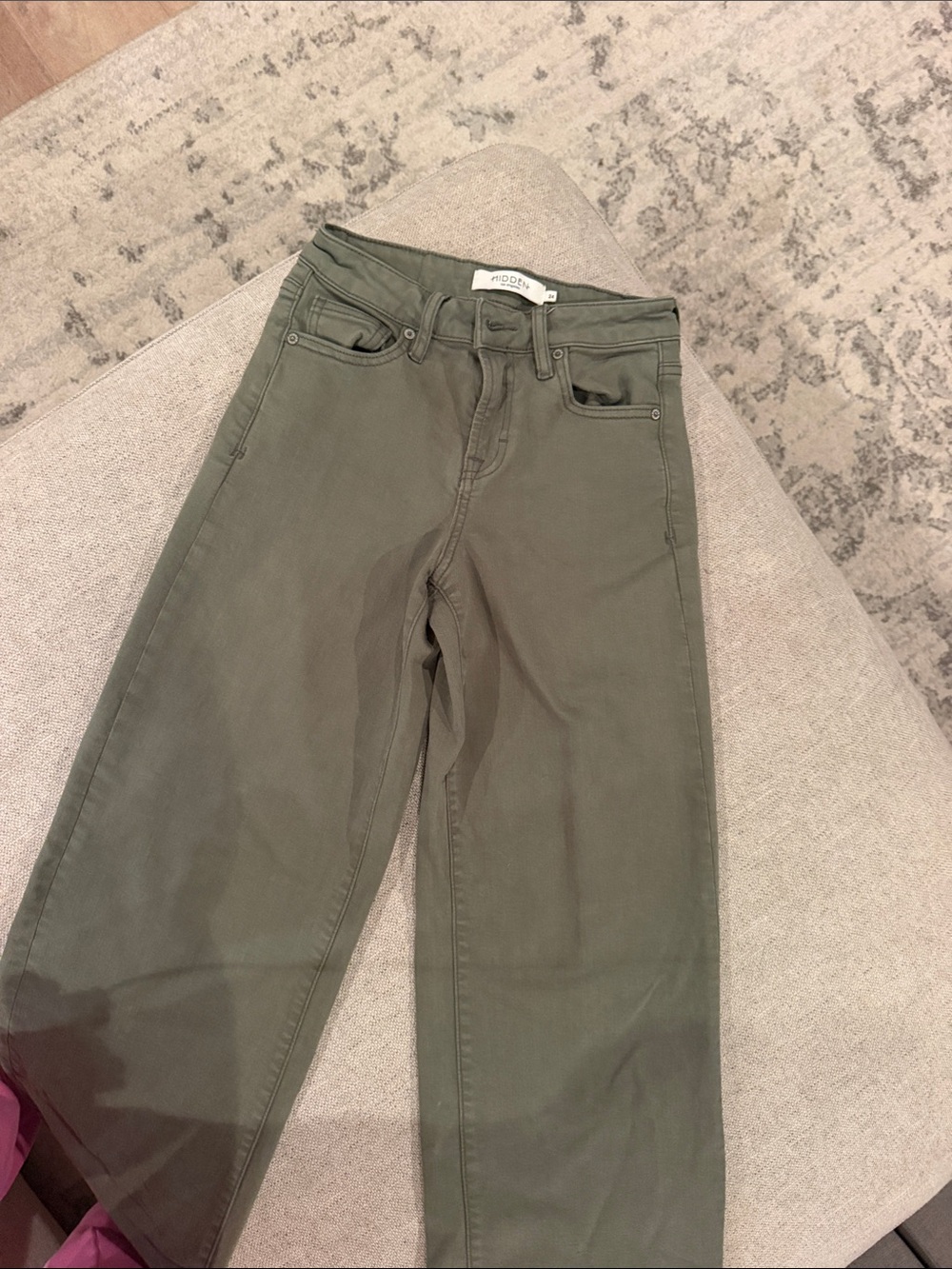High-Rise Olive Wide-Leg Jeans — Modern Fit